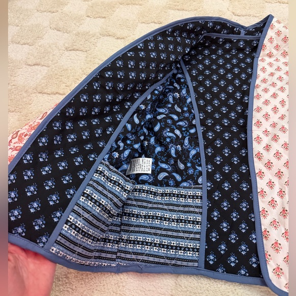 Pink and blue reversible quilted jacket - Picture 3 of 4